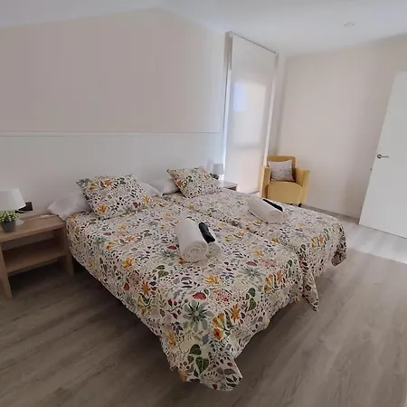 Llanesbnb Atico Moderno De 2 Dobles Y Parking